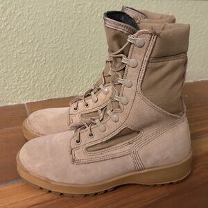 Wellco Deseret Tan HOT WEATHER FLAME RESISTANT VIBRAM SOLE COMBAT BOOT Size 5.5